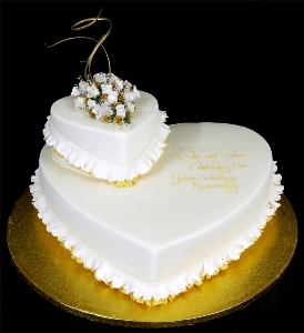 2Kg Double Heart Shape Anniversary cake